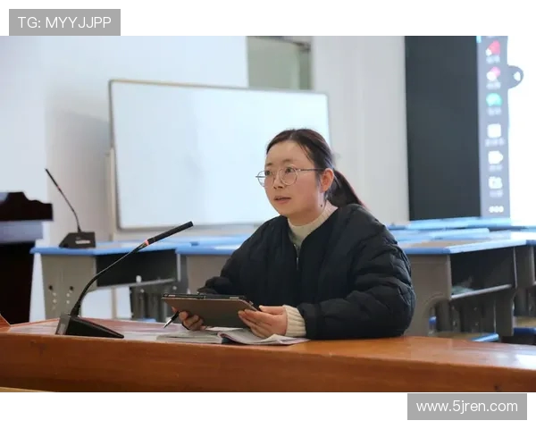 深度对话:探索黄芳在排球场上的奋斗与成长之路 深度对话:探索黄芳在排球场上的奋斗与成长之路